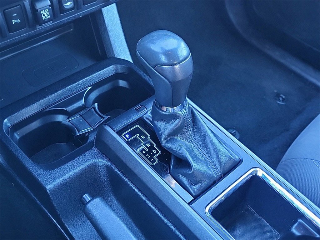 Used 2019 Toyota Tacoma TRD Off-Road w/ Technology Package image 29