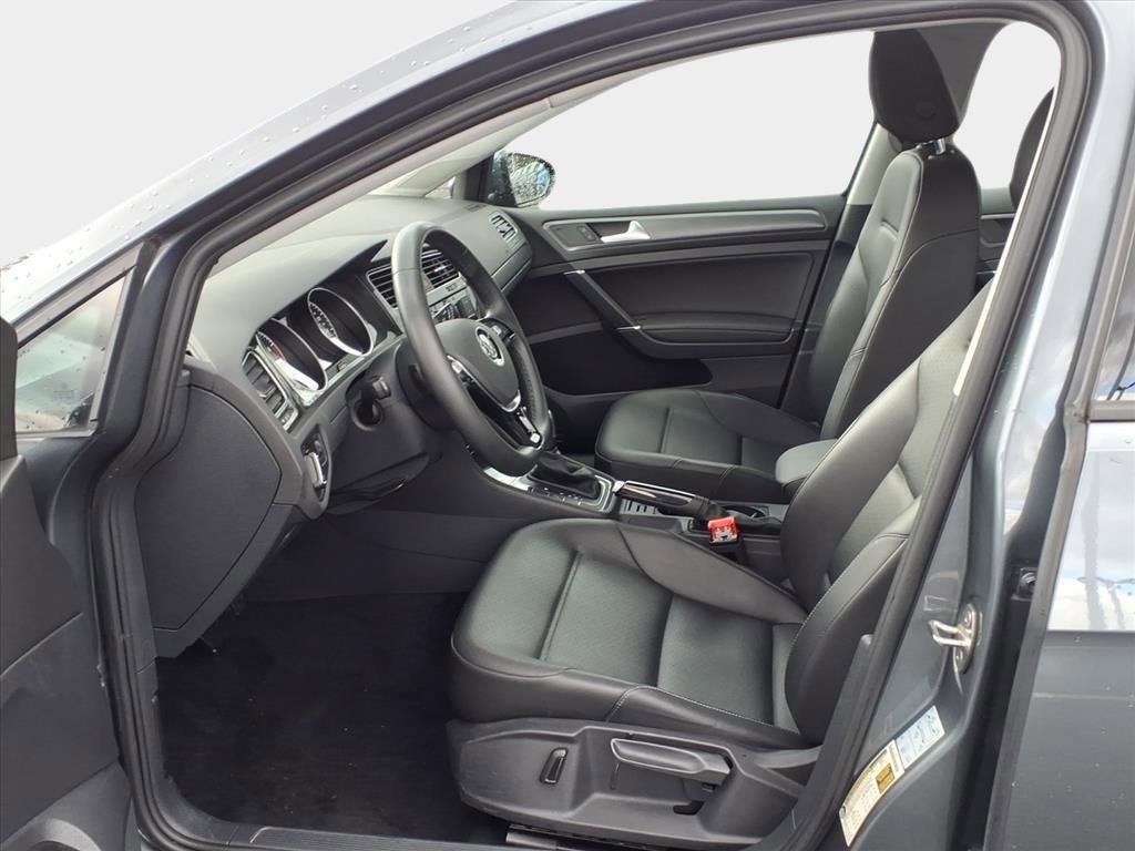 Used 2020 Volkswagen Golf 4-Door image 9