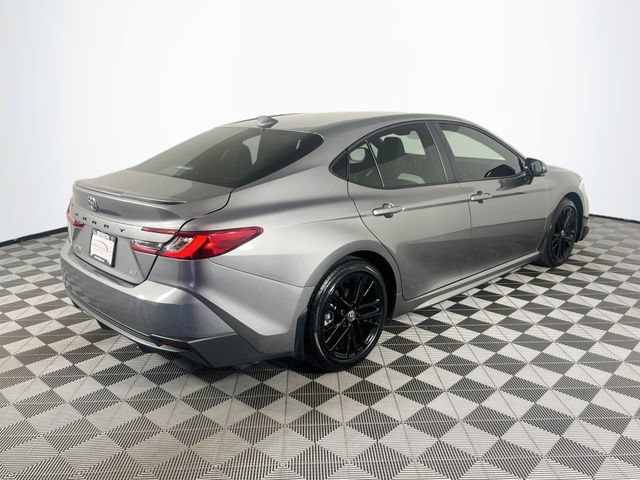 Used 2026 Toyota Camry SE FWD image 8