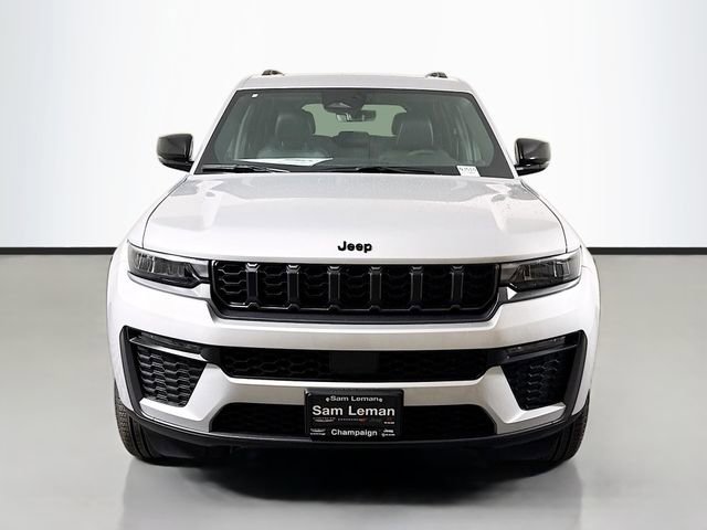 New 2026 Jeep Grand Cherokee Limited w/ Limited Altitude Package AWD/4WD image 2