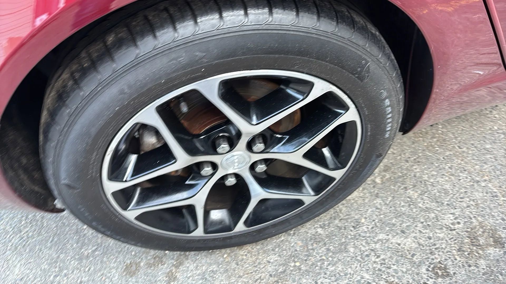 Used 2017 Buick Regal Sport Touring image 16