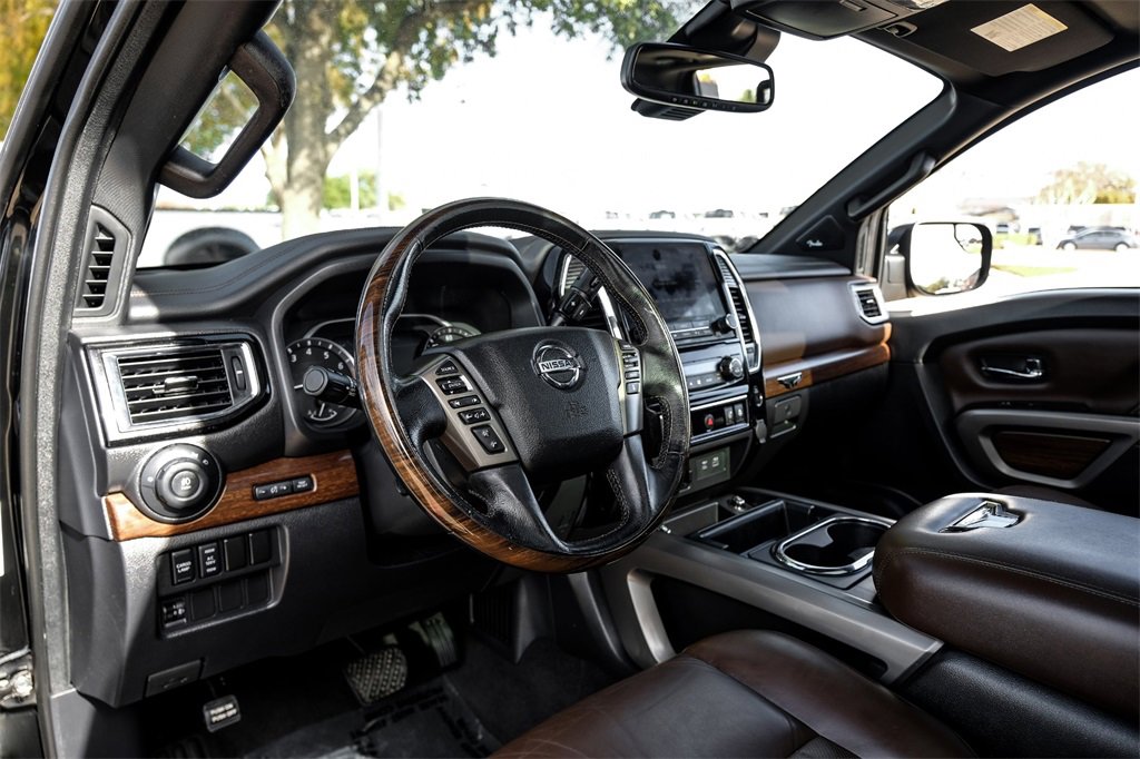 Used 2020 Nissan Titan Platinum Reserve w/ Moonroof Package image 2