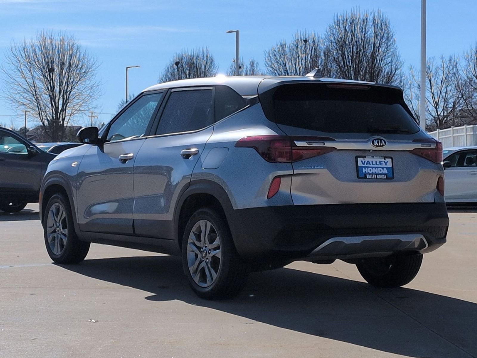 Used 2021 Kia Seltos LX image 8