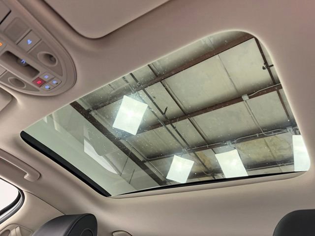 New 2026 Genesis G70 2.5T Prestige image 25