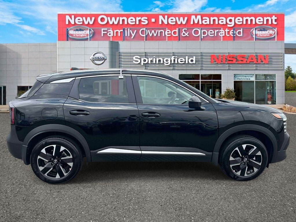 Used 2025 Nissan Kicks SV w/ SV Premium Package AWD/4WD image 4