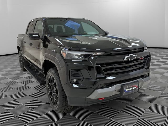 Certified 2024 Chevrolet Colorado Z71 w/ LPO, Dark Essentials Package AWD/4WD image 7