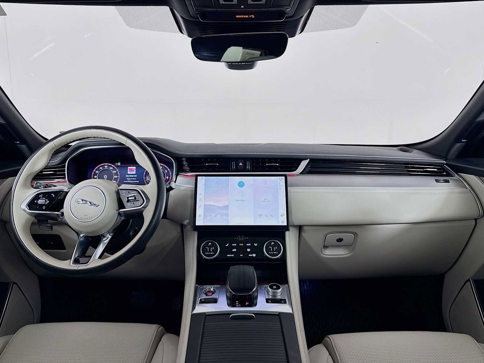 Used 2024 Jaguar F-PACE R-Dynamic S image 22