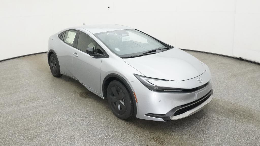 New 2025 Toyota Prius SE image 30