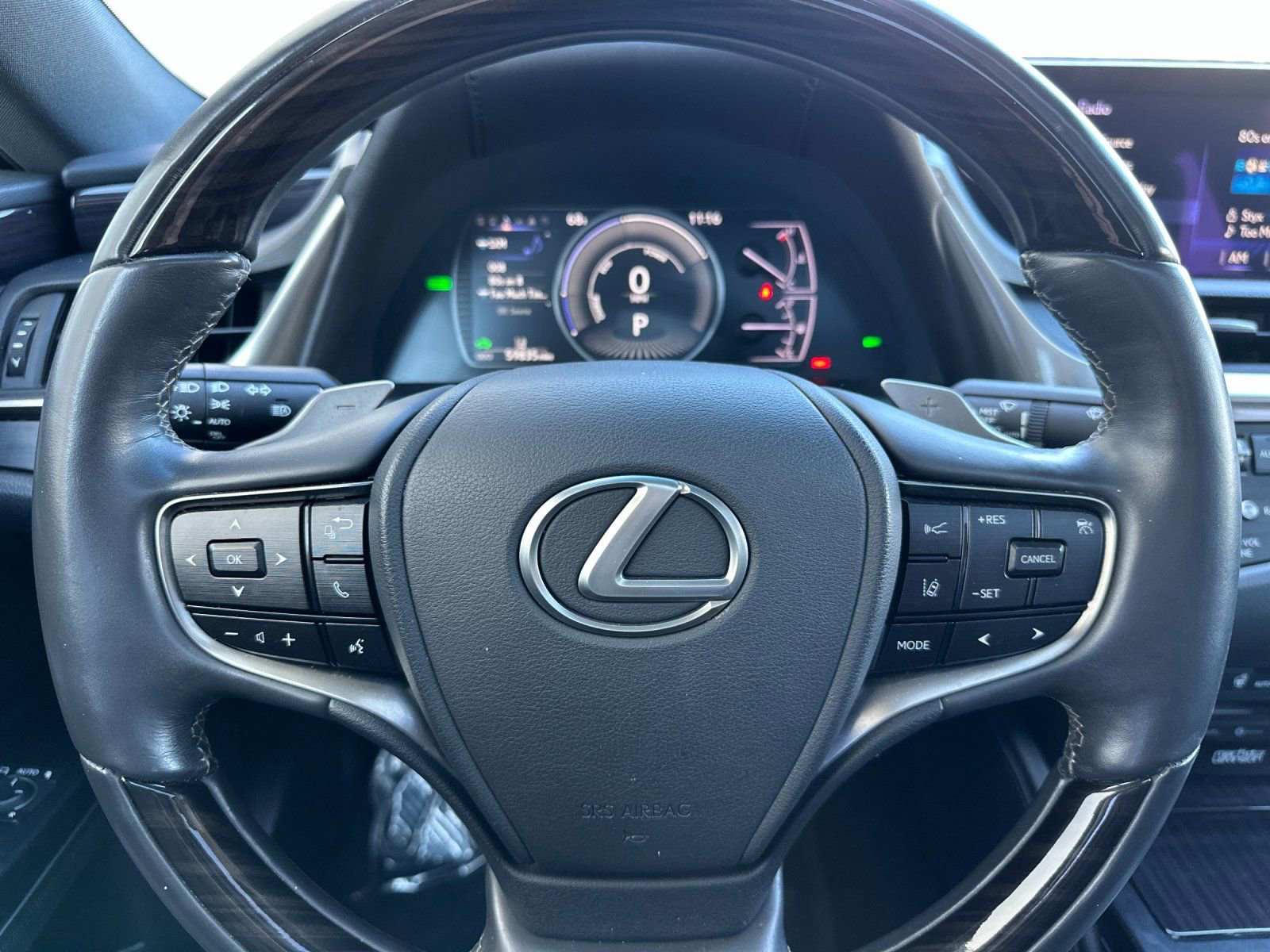Used 2021 Lexus ES 300h 300h Luxury w/ Accessory Package 2 image 23