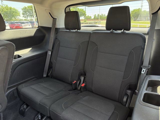 Used 2023 GMC Acadia SLE w/ Driver Convenience Package FWD image 31