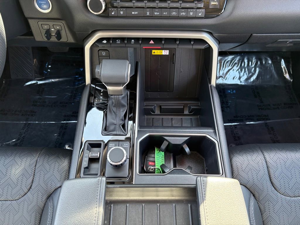 Used 2024 Toyota Tundra Limited AWD/4WD image 28
