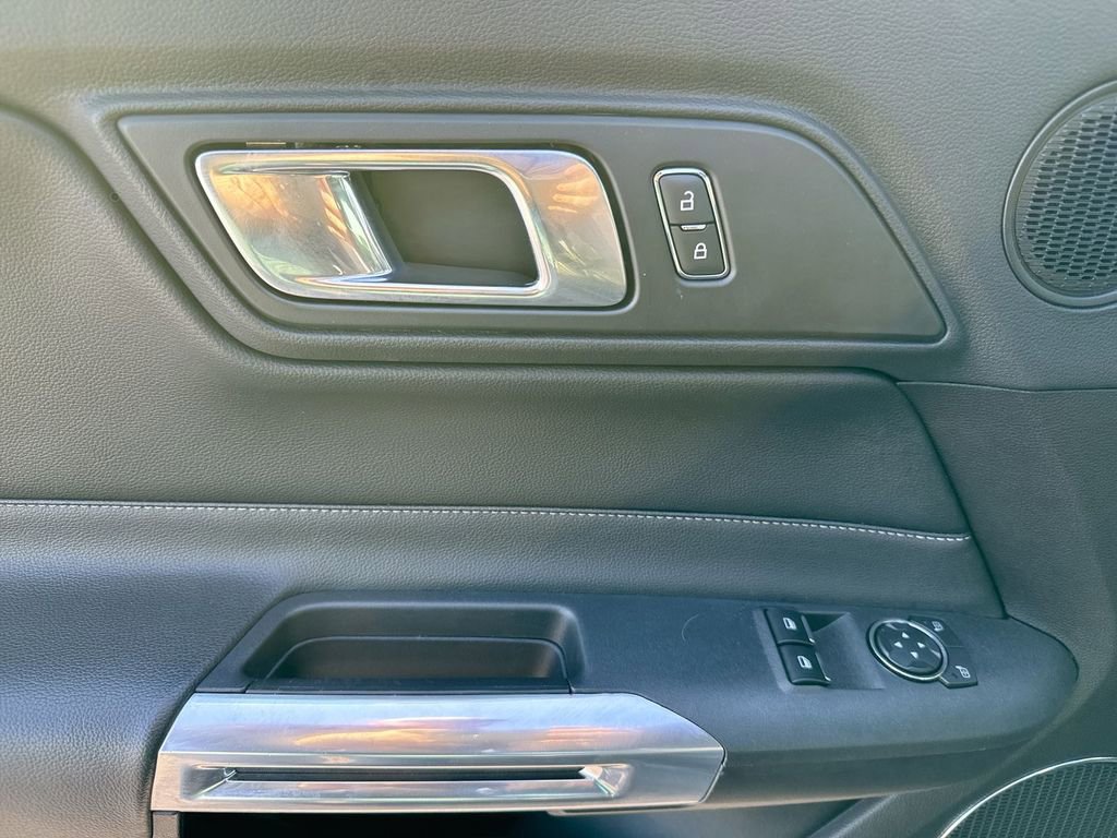 Used 2018 Ford Mustang GT Premium image 21