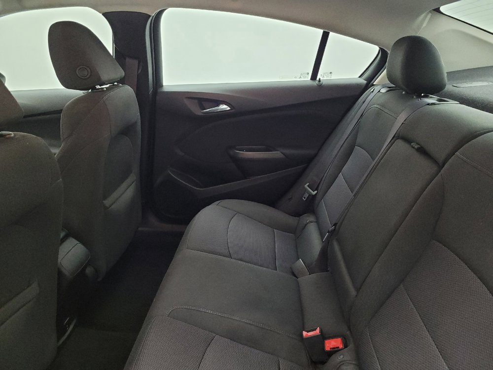 Used 2017 Chevrolet Cruze LT w/ Convenience Package FWD image 18