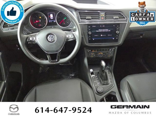 Used 2020 Volkswagen Tiguan SE w/ Panoramic Sunroof Package image 18