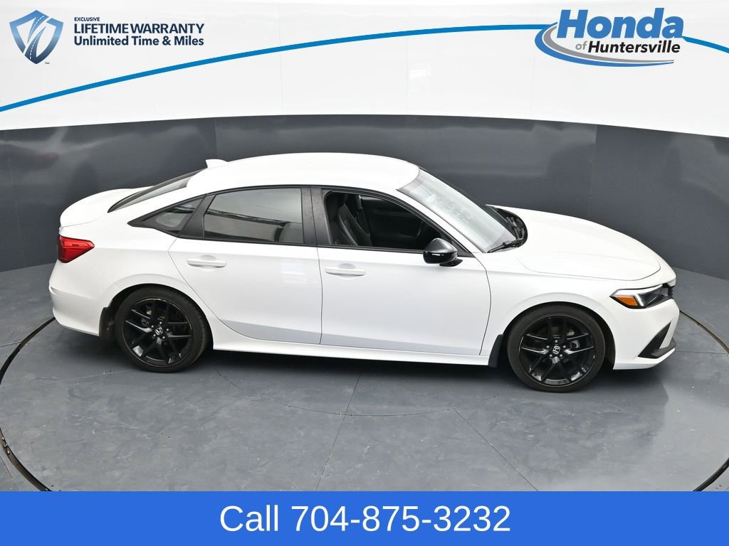 Used 2023 Honda Civic Sport image 25