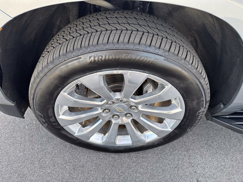 Used 2021 Chevrolet Tahoe Premier w/ Premium Package AWD/4WD image 13