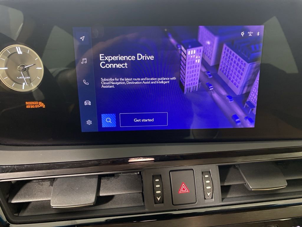 Certified 2023 Lexus ES 300h w/ Premium Package image 18