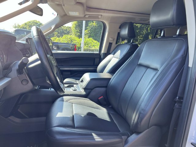 Used 2023 Ford Expedition XLT AWD/4WD image 6