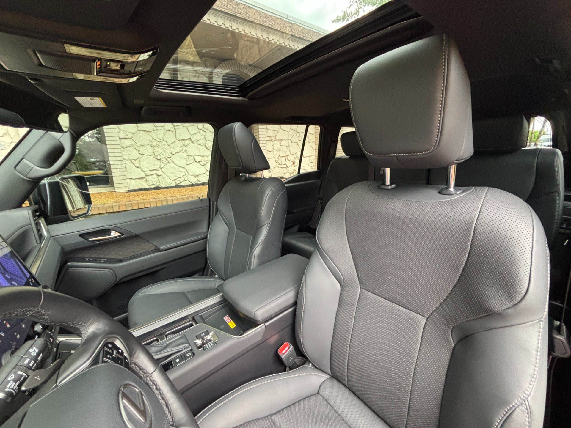 Used 2024 Lexus GX 550 w/ Accessory Package (Z1) AWD/4WD image 24