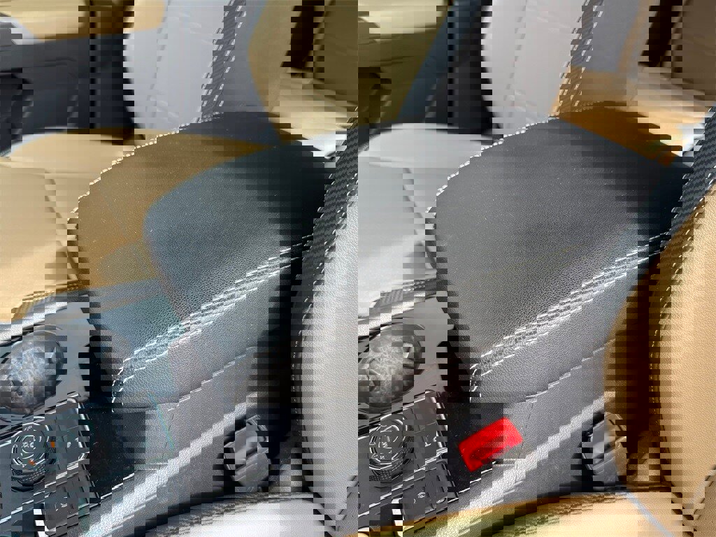 Used 2023 Volkswagen Atlas Cross Sport SE w/ Panoramic Sunroof Package image 18