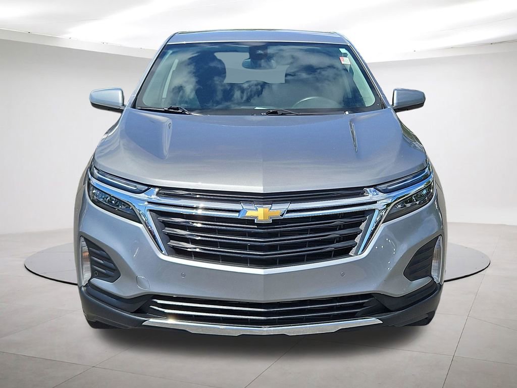 Used 2024 Chevrolet Equinox LT FWD image 2