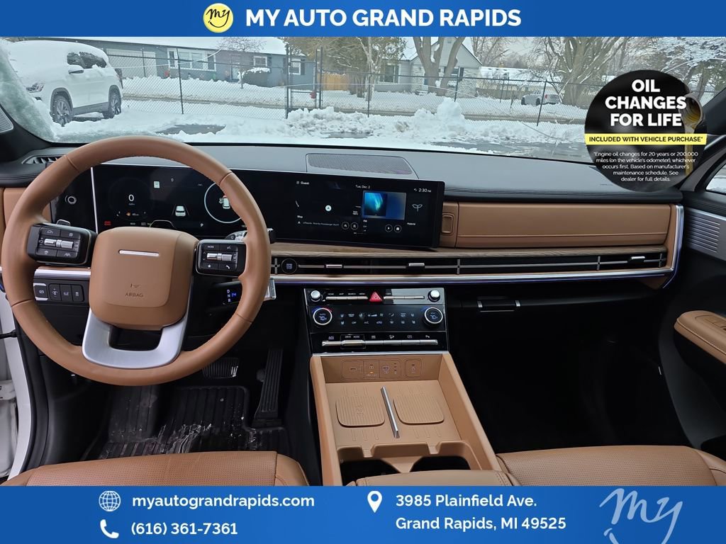 Used 2025 Hyundai Santa Fe Limited image 12
