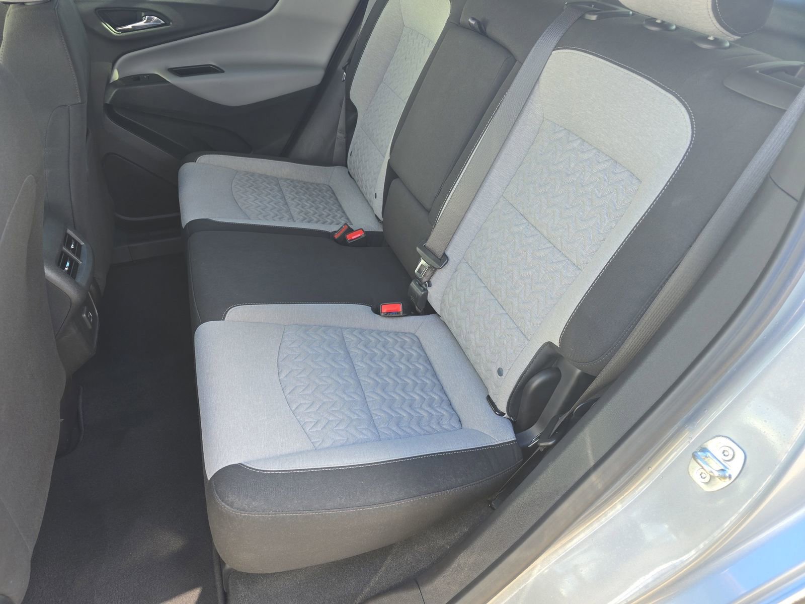 Used 2023 Chevrolet Equinox LS image 19
