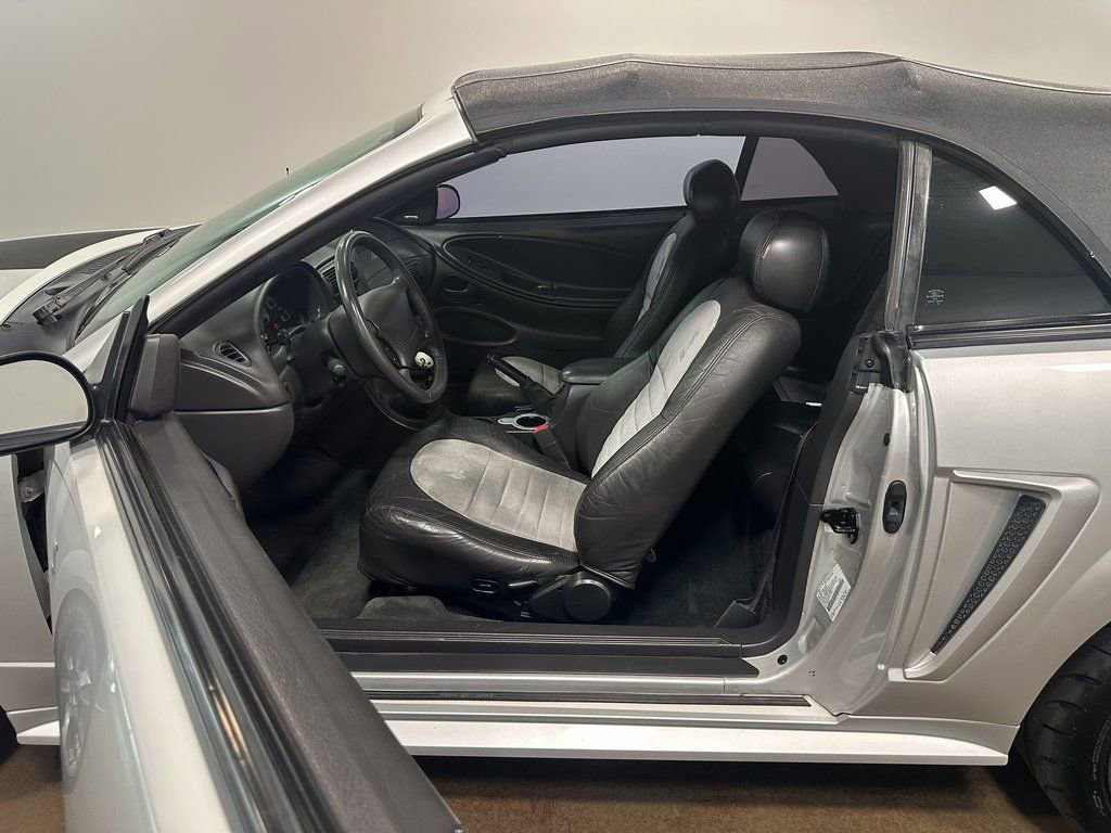 Used 2001 Ford Mustang Cobra image 59