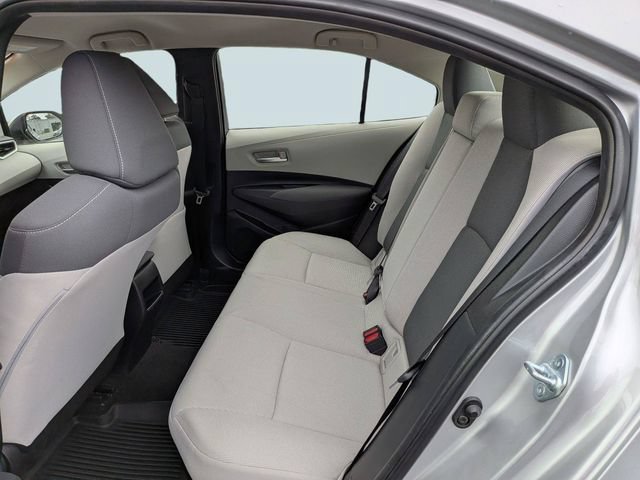 Used 2021 Toyota Corolla LE FWD image 12