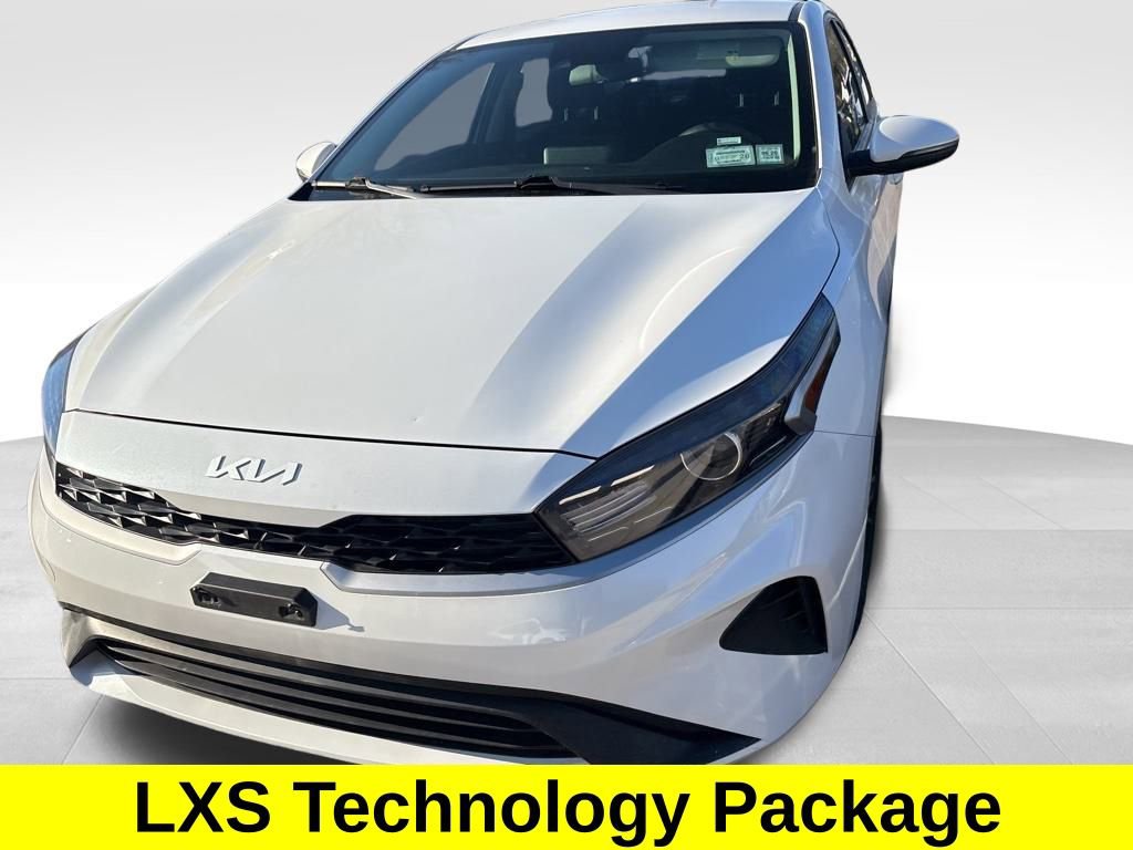Certified 2023 Kia Forte LXS w/ LXS Technology Package image 3
