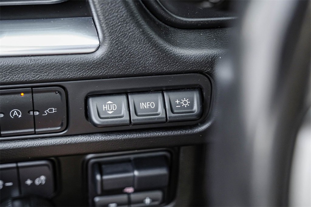 Used 2021 Chevrolet Suburban Premier w/ Premium Package image 34