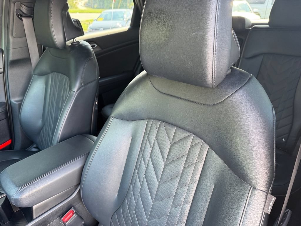Used 2024 Kia Sportage X-Line w/ X-Line Premium Package AWD/4WD image 13