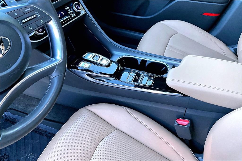 Used 2022 Hyundai Sonata Limited w/ Cargo Package image 18