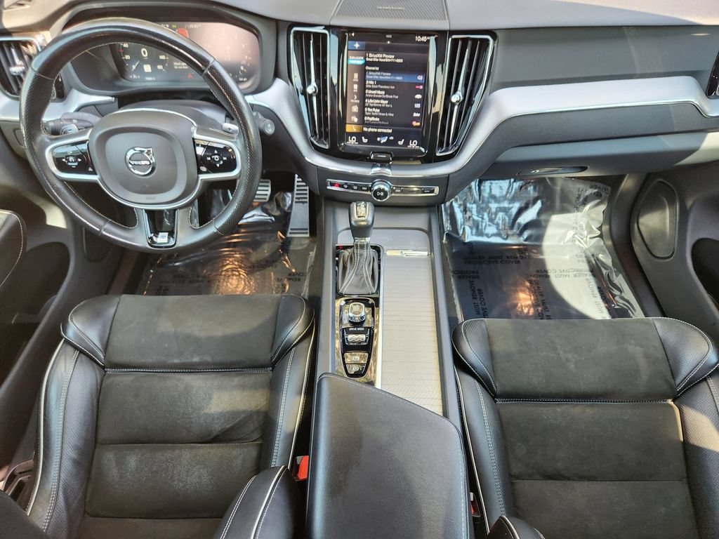Used 2019 Volvo XC60 T6 R-Design w/ Protection Package Premier AWD/4WD image 16