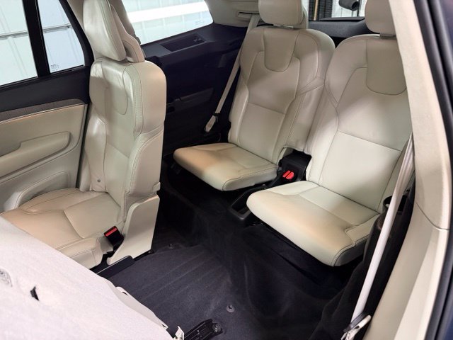 Used 2022 Volvo XC90 T8 Inscription AWD/4WD image 9