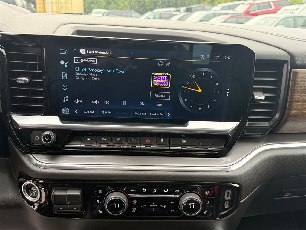 Used 2023 Chevrolet Silverado 1500 High Country w/ High Country Premium Package image 16