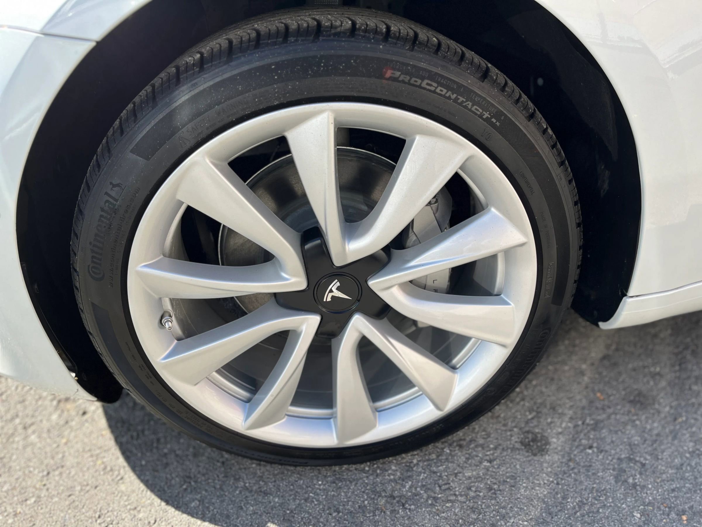 Used 2020 Tesla Model 3 Standard Range Plus image 25