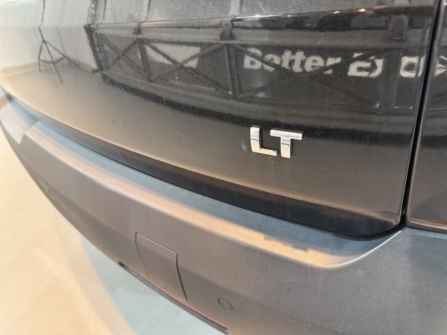 Used 2022 Chevrolet Traverse LT image 12