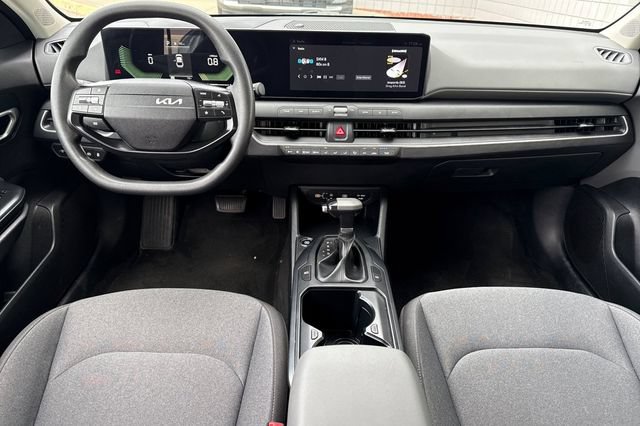 Certified 2025 Kia K4 FWD image 17