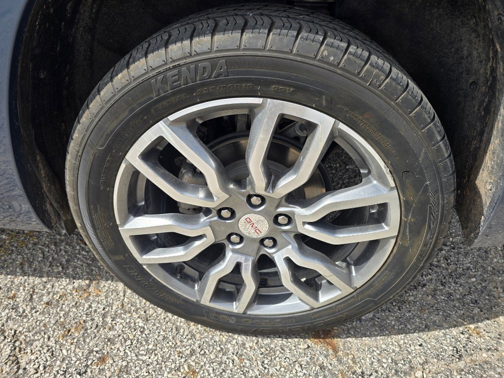 Used 2024 GMC Terrain Denali image 22