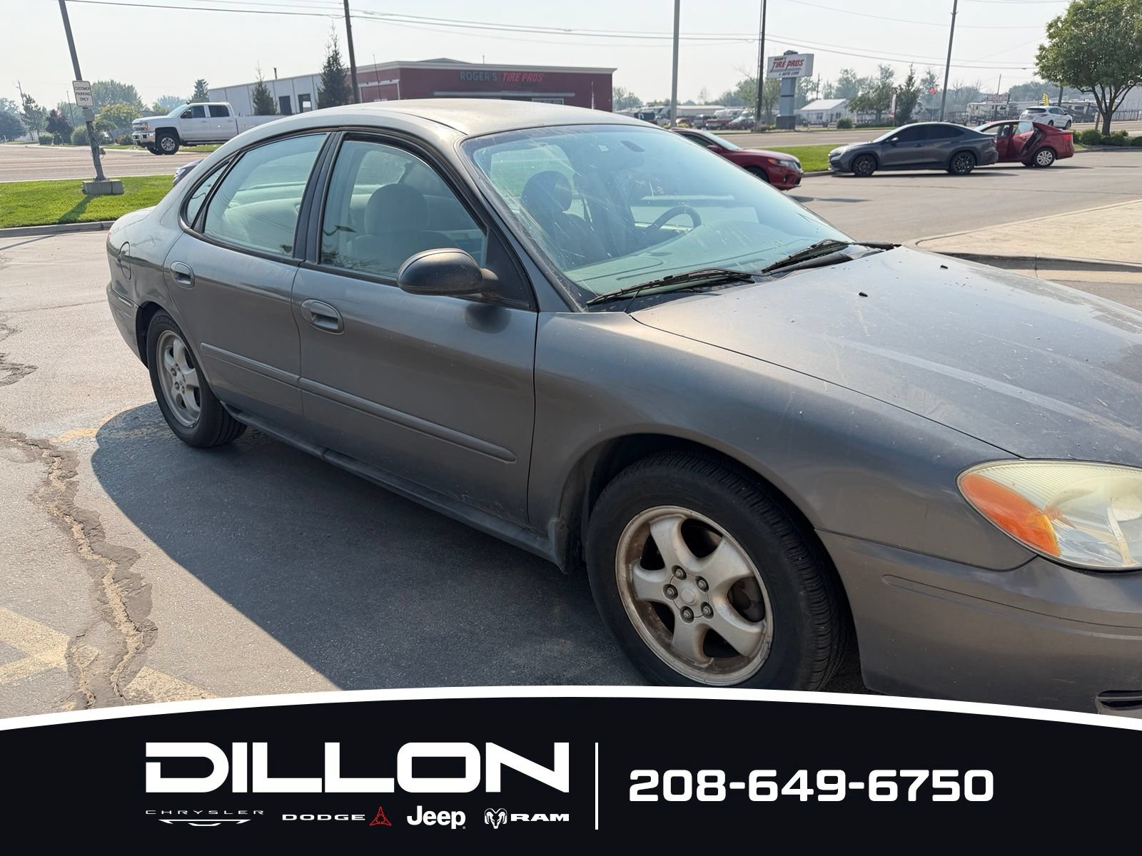 Used 2005 Ford Taurus SE FWD image 8