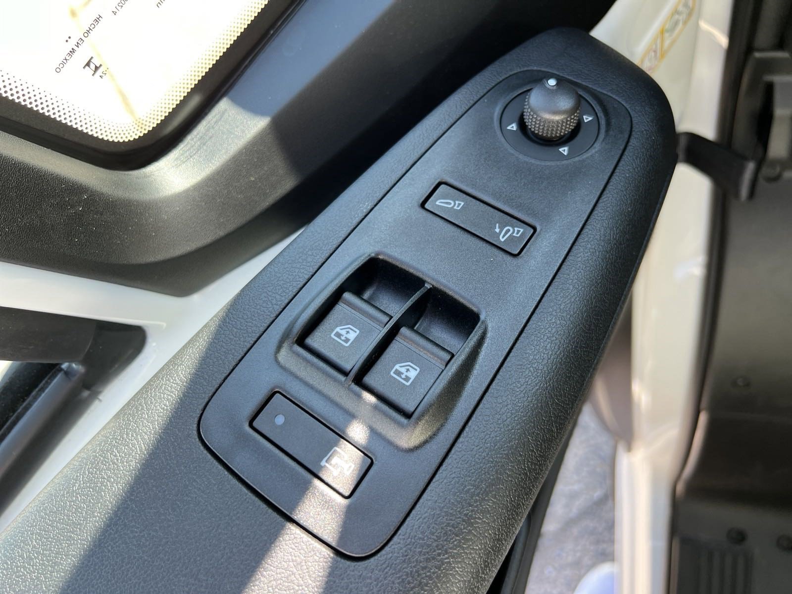 Used 2024 RAM ProMaster 1500 w/ Convenience Group image 12