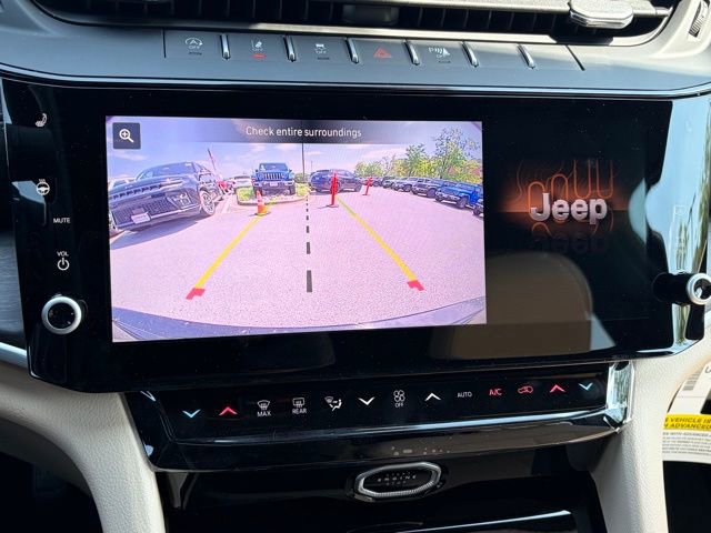 New 2026 Jeep Grand Cherokee Limited AWD/4WD image 19