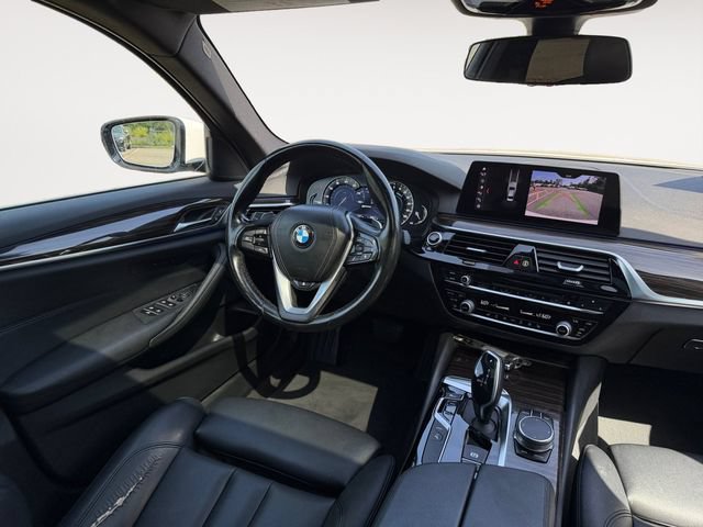 Used 2019 BMW 530e xDrive AWD/4WD image 16