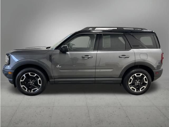 Used 2022 Ford Bronco Sport Outer Banks w/ Tech Package AWD/4WD image 2