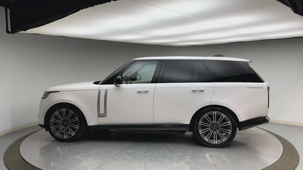 Certified 2023 Land Rover Range Rover Autobiography AWD/4WD image 5