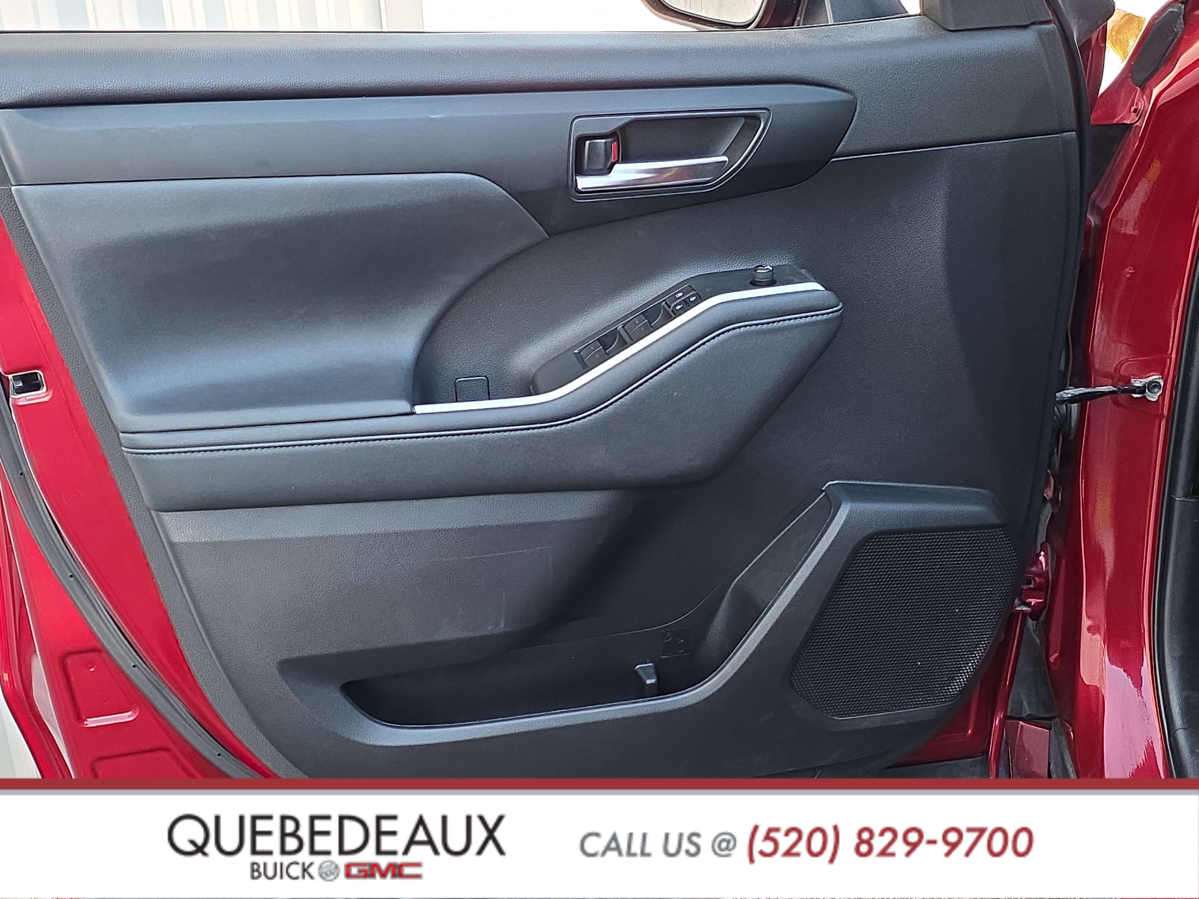 Used 2022 Toyota Highlander XSE FWD image 5