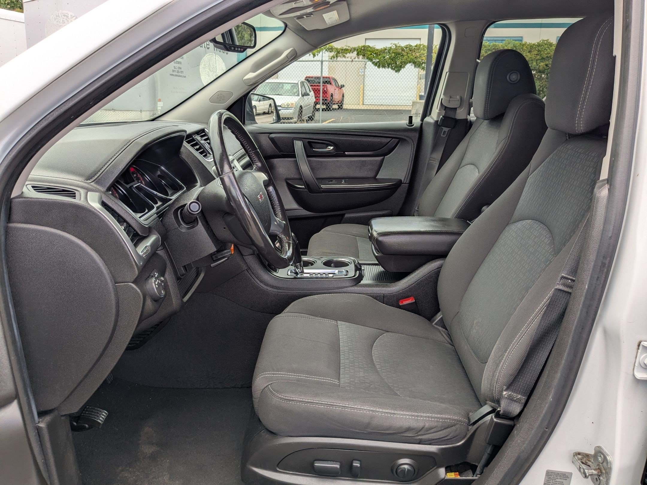 Used 2016 GMC Acadia SLE AWD/4WD image 15