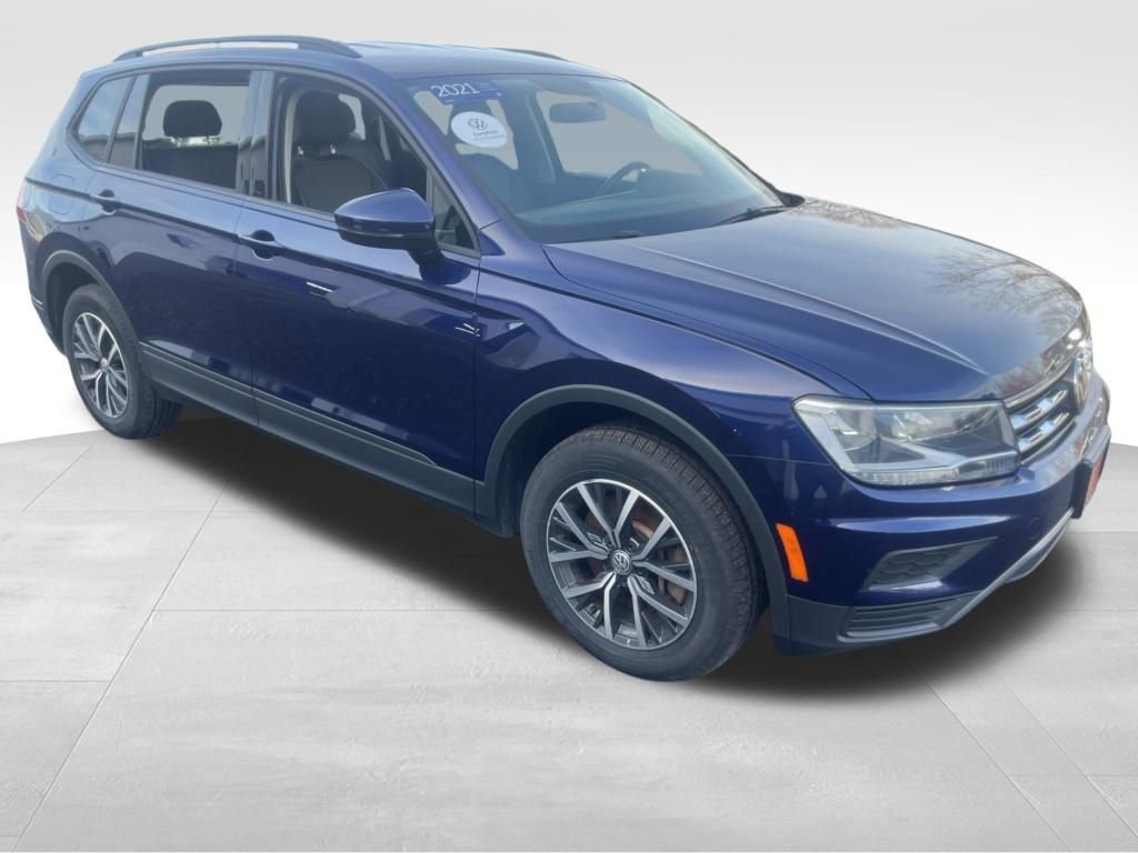 Used 2021 Volkswagen Tiguan S image 3