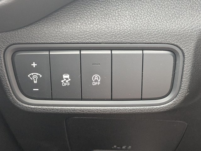 Certified 2025 Kia Soul LX w/ LX Technology Package FWD image 22
